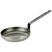 Black Iron Omelette Pan / Flat Handle : 10" x 1 3/4" (top). 255mm x 45mm (top).