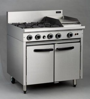 Blue Seal Cobra CR9C Gas range static oven